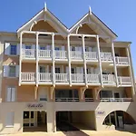Apart-hotel Lagrange - D'este 3*