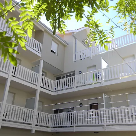 Lagrange - D'este Hotel apartamentowy